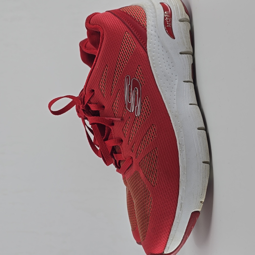 Skechers Women's Red Arch Fit Sneakers
